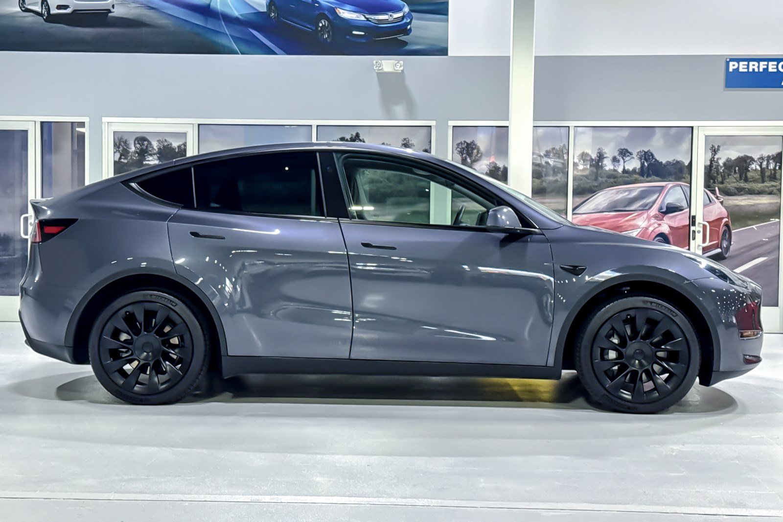Used 2023 Tesla Model Y Long Range AWD/4WD image 8