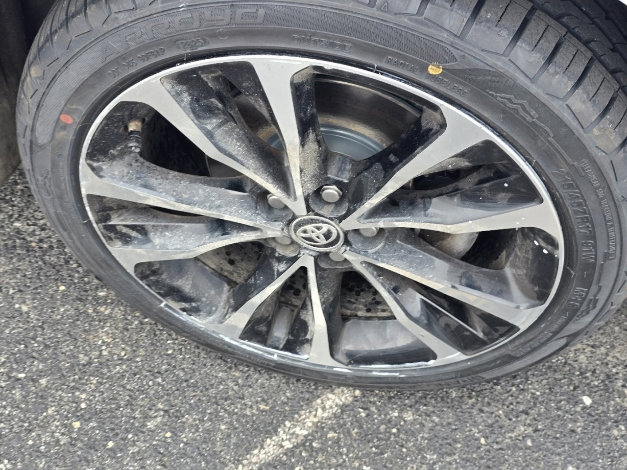 Used 2017 Toyota Corolla SE image 9