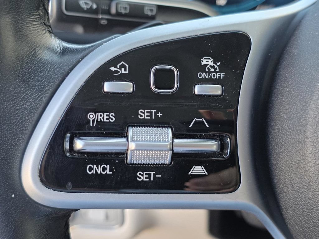 Used 2021 Mercedes-Benz GLS 450 4MATIC image 35