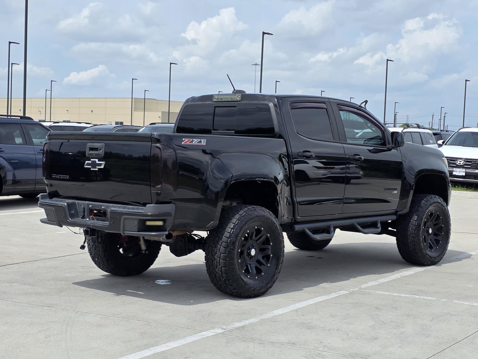 Used 2019 Chevrolet Colorado Z71 RWD image 4