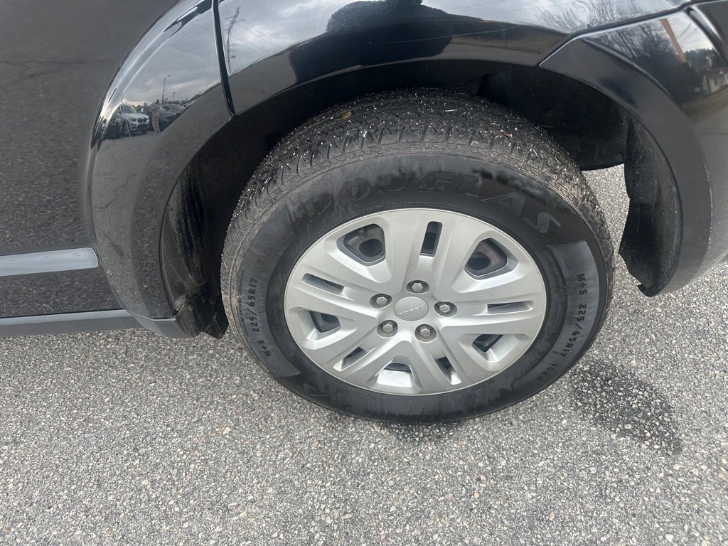 Used 2020 Dodge Journey SE w/ SE Popular Equipment Group image 9