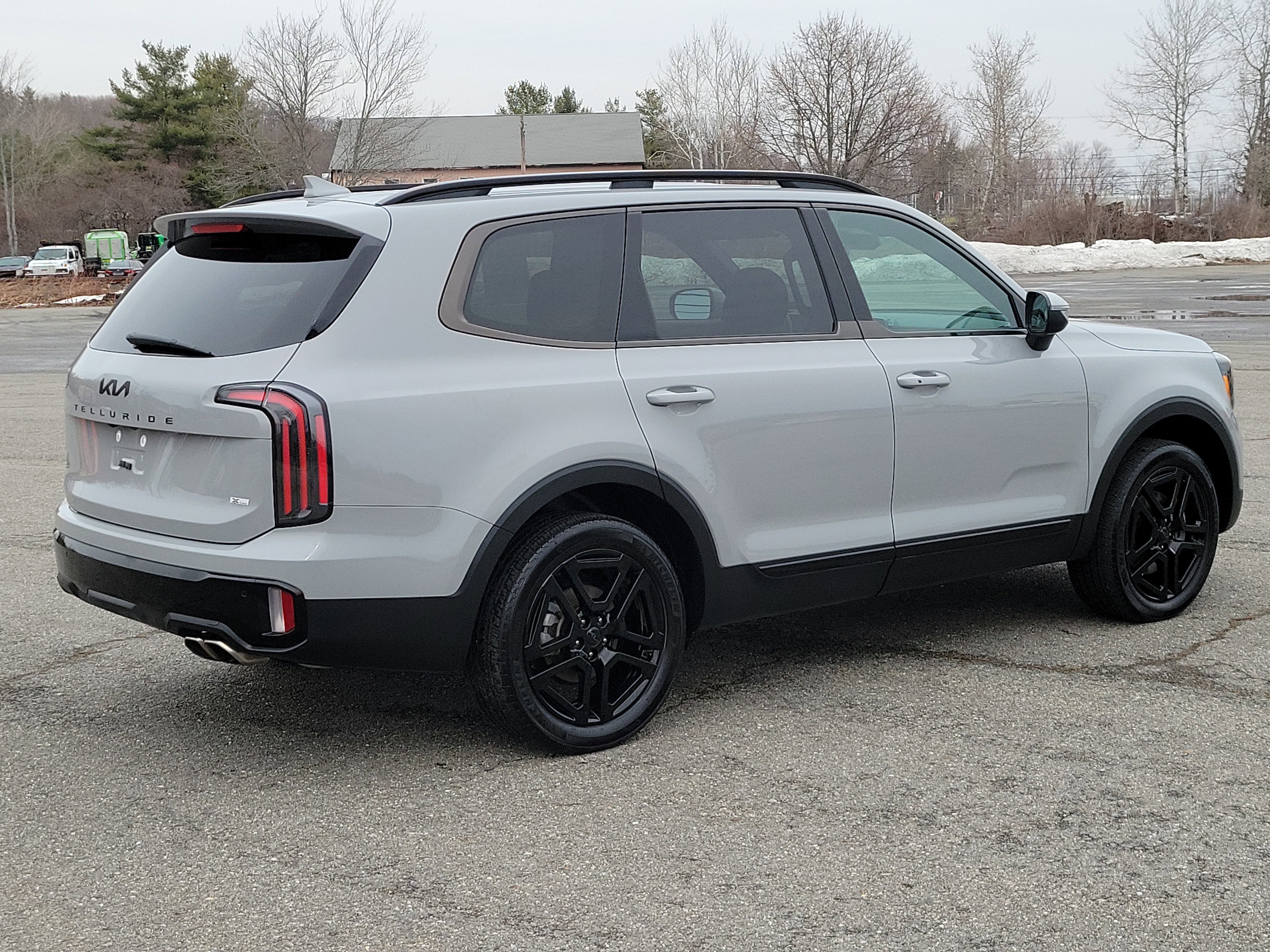 Used 2025 Kia Telluride EX X-Line image 5