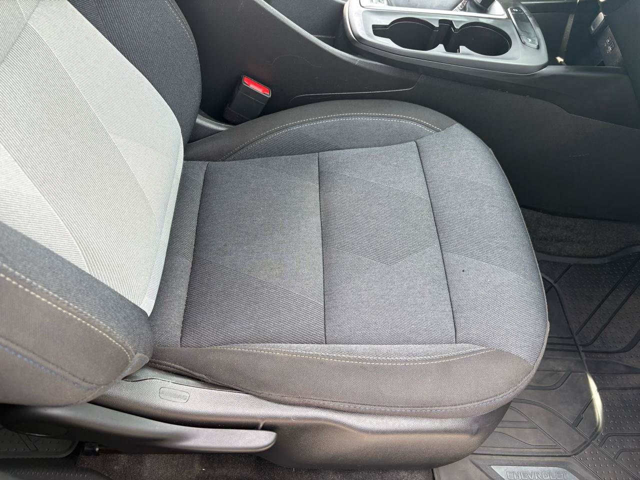Used 2025 Chevrolet Trax LS w/ LS Convenience Package FWD image 45