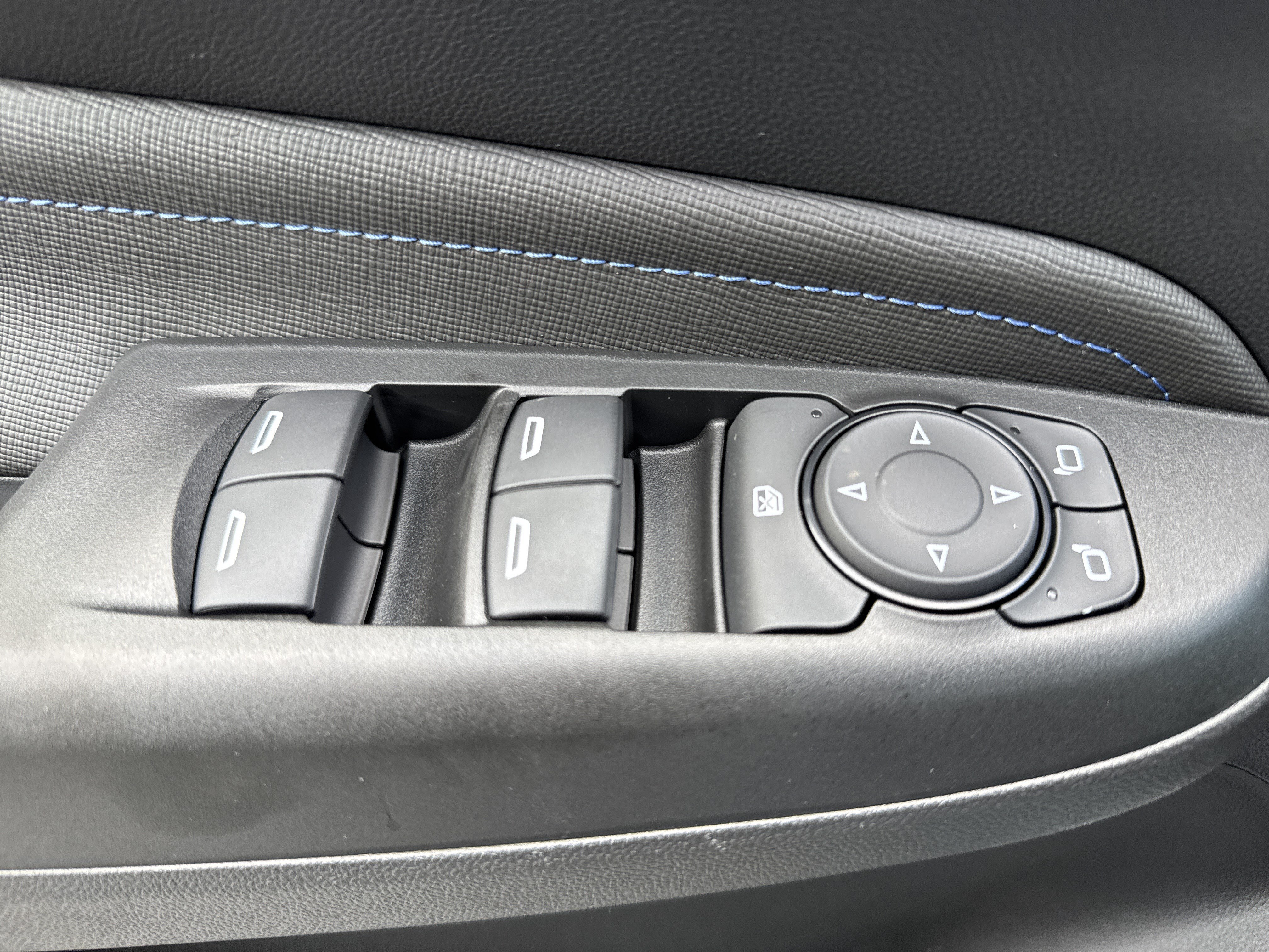 New 2026 Buick Envista Sport Touring w/ Convenience I Package FWD image 15