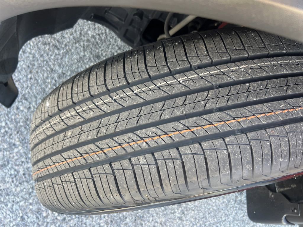 Used 2023 Nissan Rogue SV w/ SV Premium B Package image 28