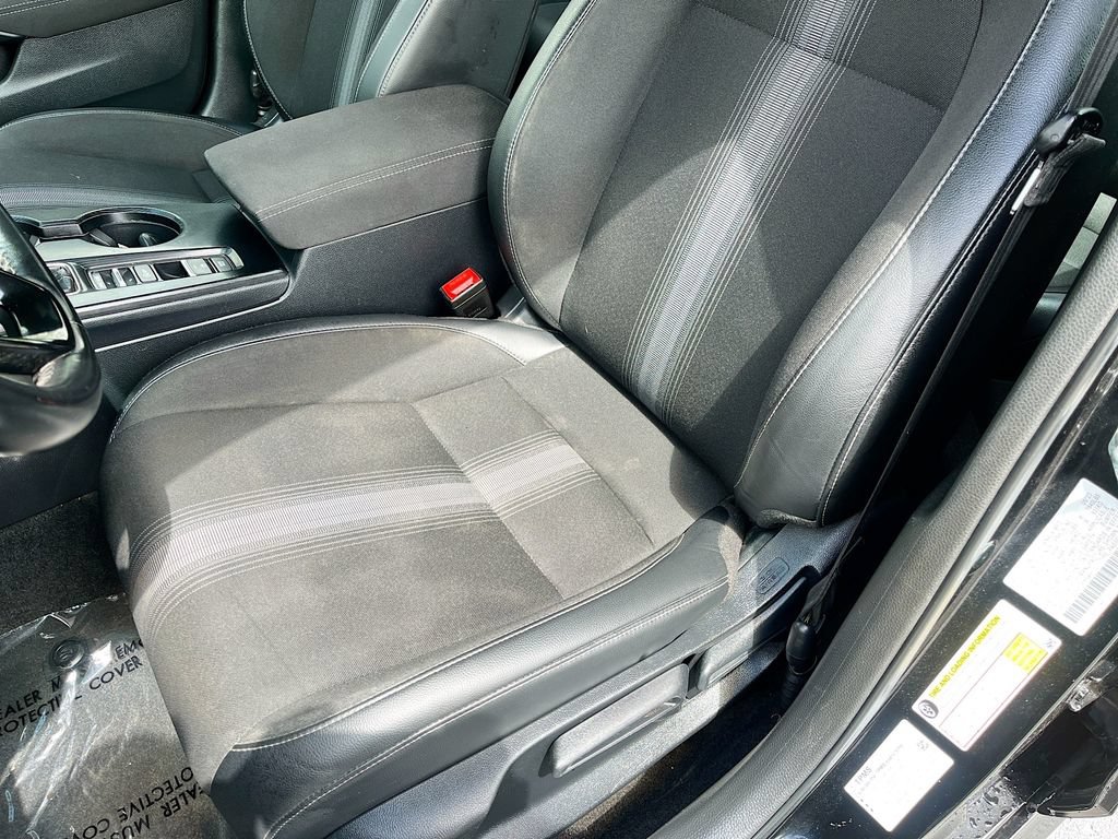 Used 2023 Honda Civic Sport image 18
