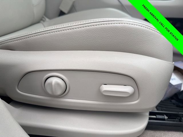 Used 2019 GMC Terrain Denali w/ Advanced Safety Package AWD/4WD image 22