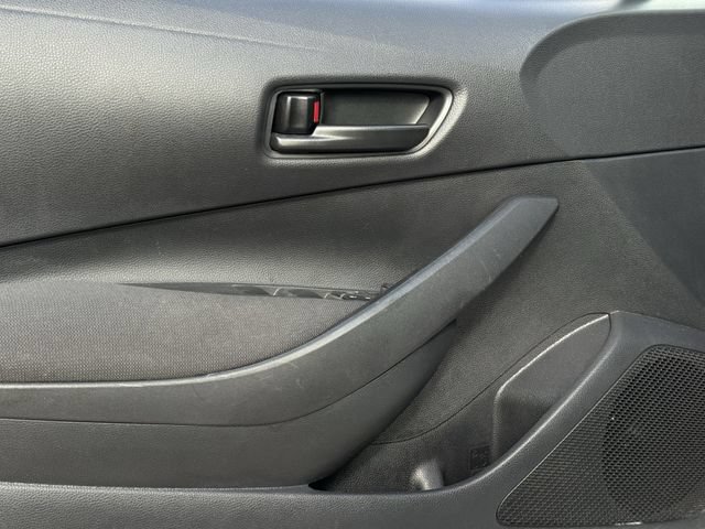 Used 2025 Toyota Corolla LE FWD image 24