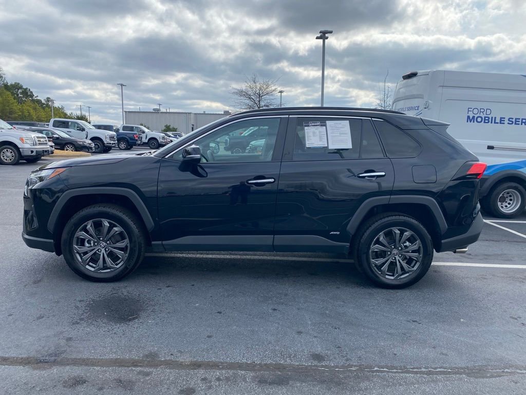 Used 2023 Toyota RAV4 Limited image 4