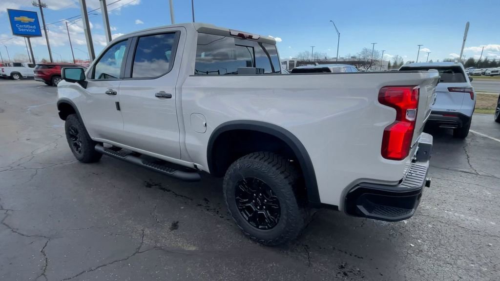 New 2026 Chevrolet Silverado 1500 ZR2 w/ Dark Appearance Package image 8