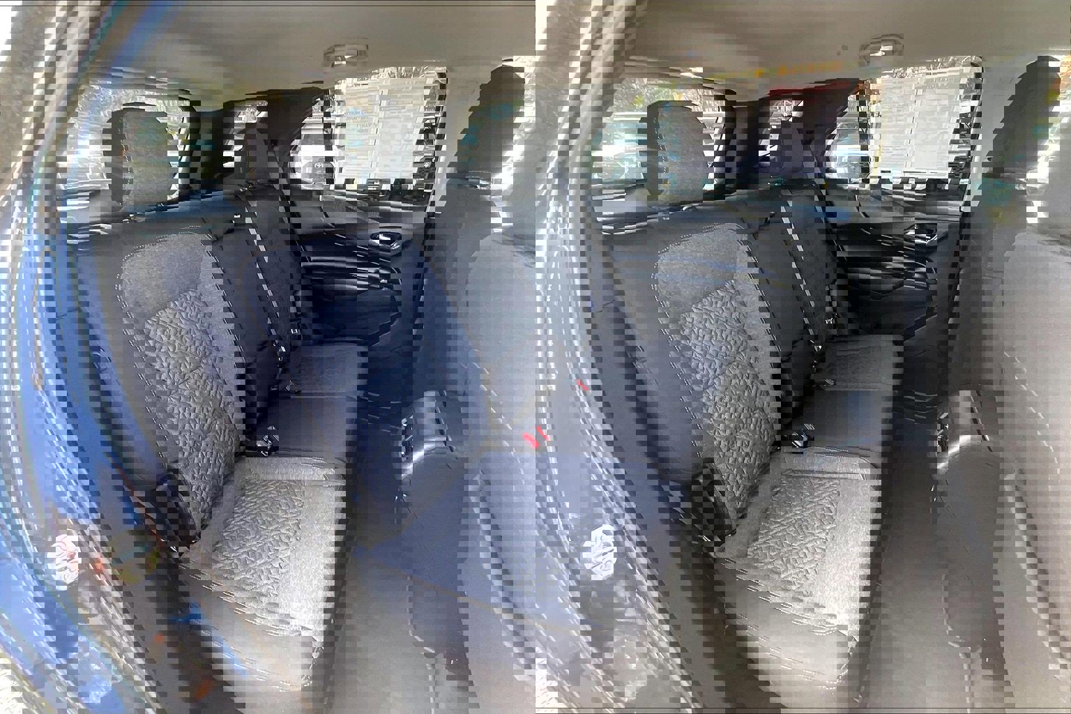 Used 2023 Chevrolet Equinox LT image 25