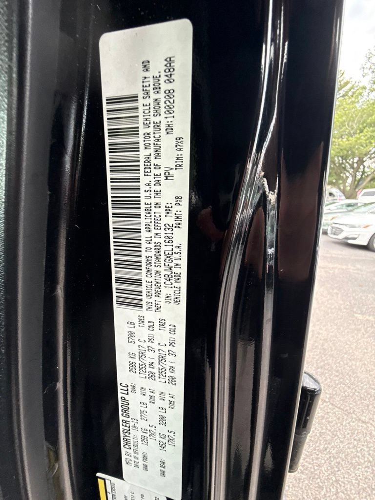 Used 2014 Jeep Wrangler Unlimited Rubicon w/ Connectivity Group AWD/4WD image 13