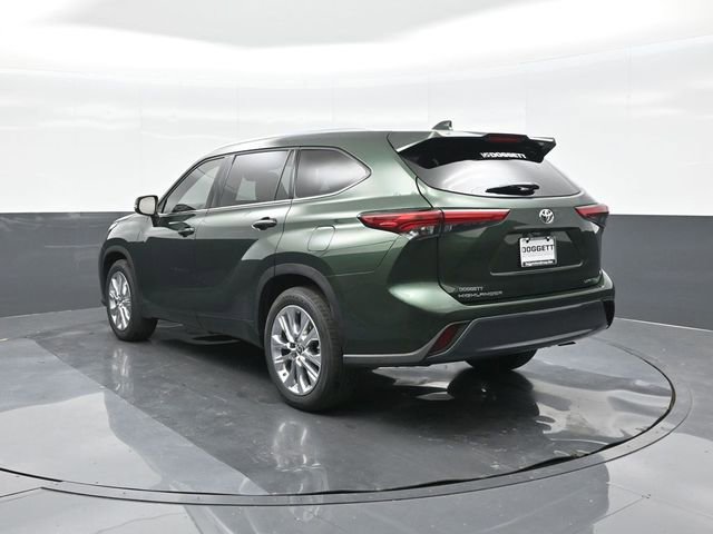 Used 2023 Toyota Highlander Limited FWD image 8