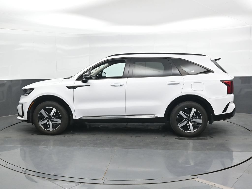 Used 2022 Kia Sorento S FWD image 9