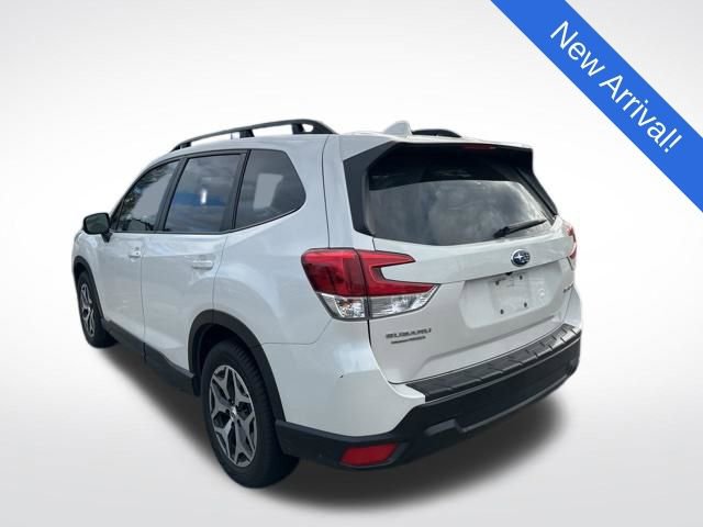 Certified 2022 Subaru Forester Premium w/ Popular Package #1 image 5