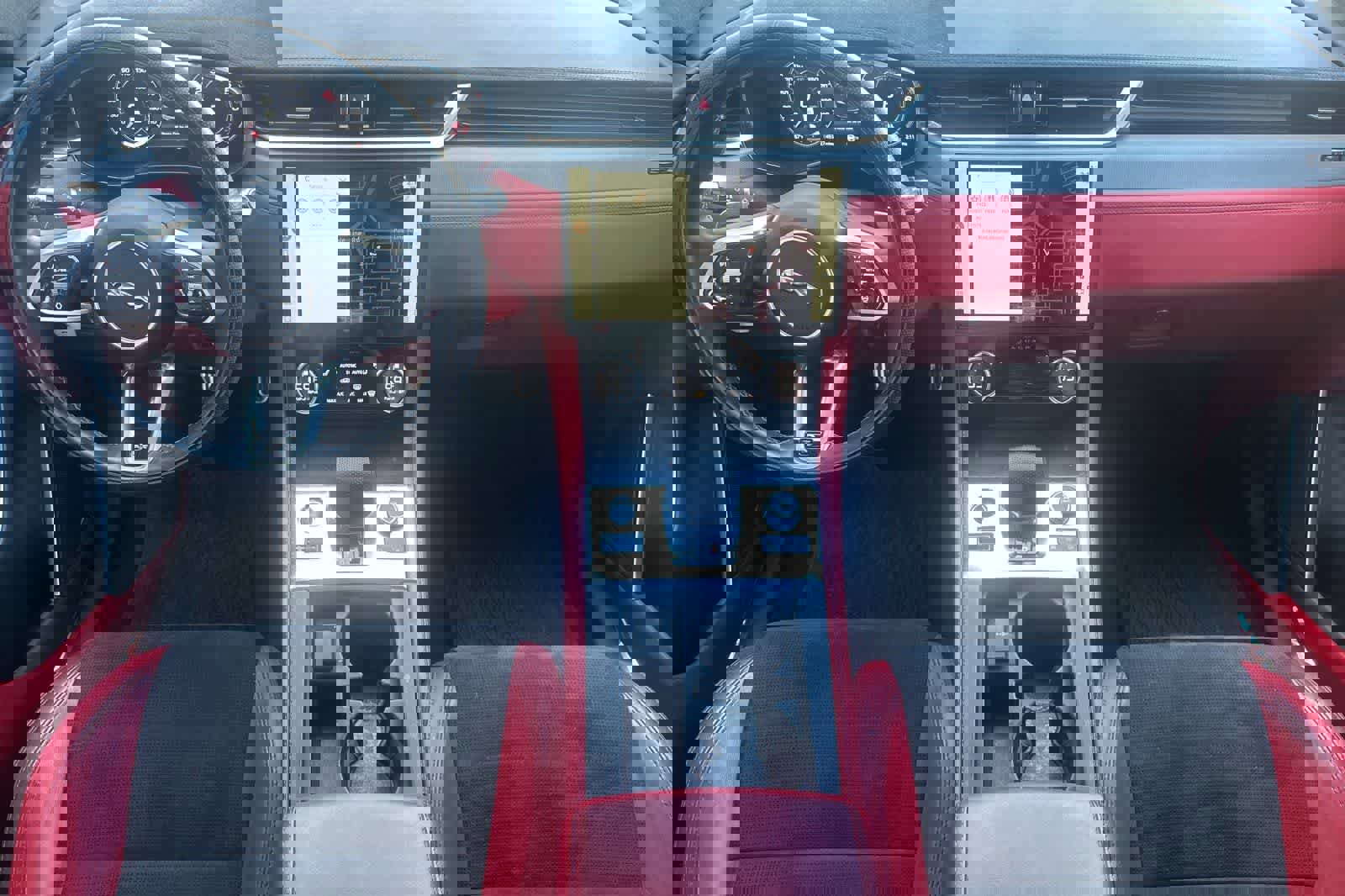 Used 2021 Jaguar F-PACE SVR image 3