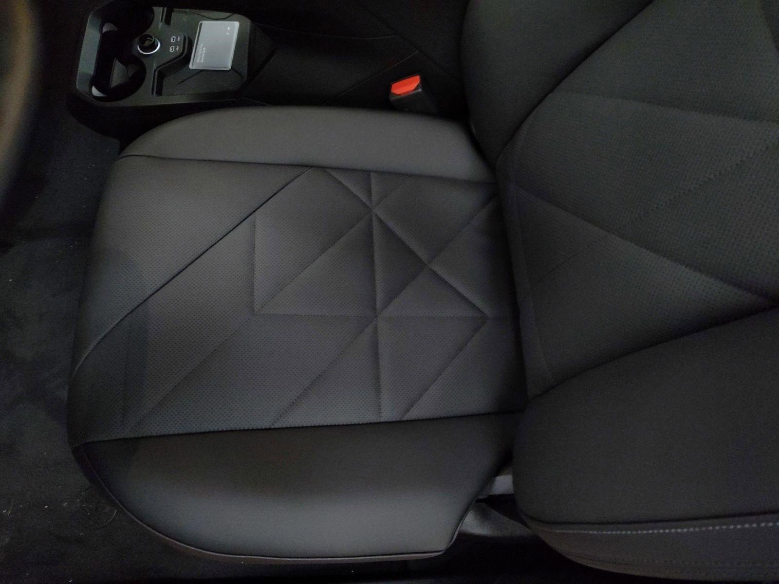 New 2026 BMW iX xDrive45 image 16