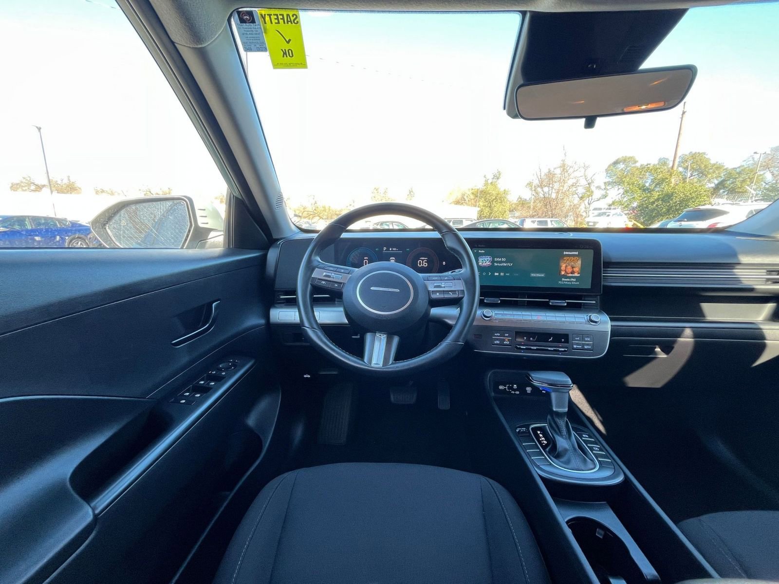 Used 2025 Hyundai Kona SEL image 34