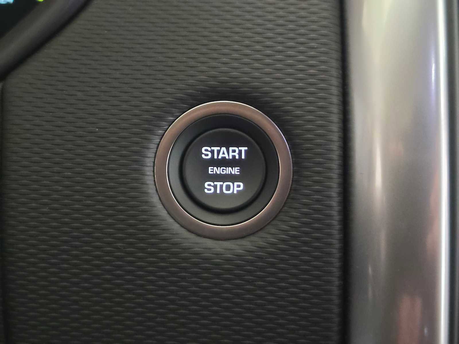 New 2026 Land Rover Discovery Limited Edition AWD/4WD image 32