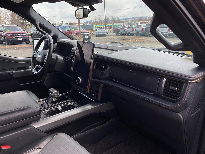 Used 2023 Ford F150 Lightning Lariat image 31