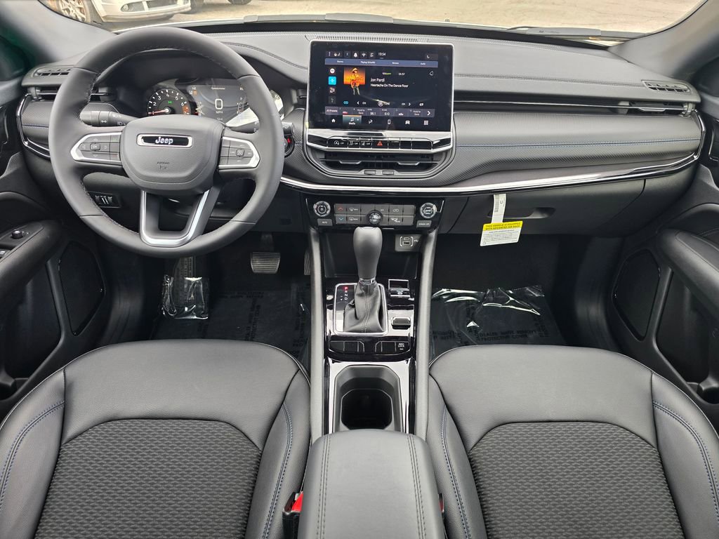 New 2026 Jeep Compass Latitude AWD/4WD image 6