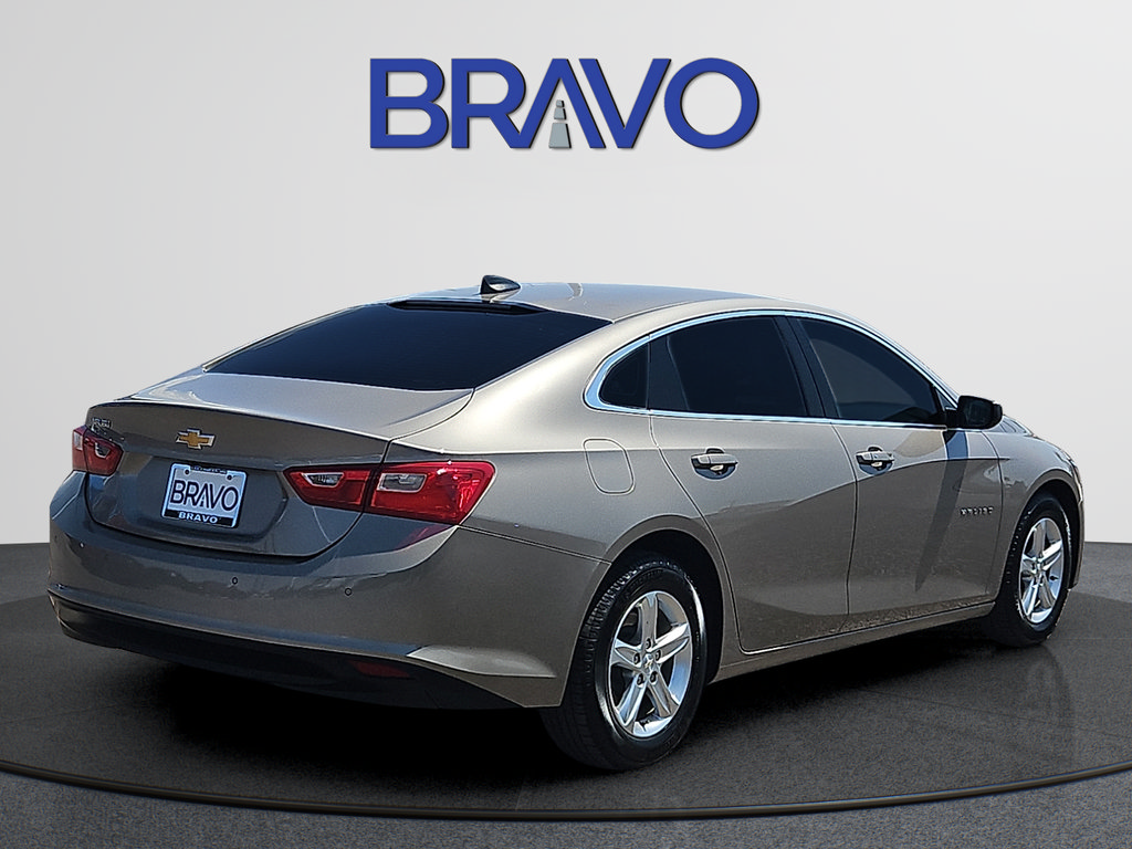 Used 2022 Chevrolet Malibu LS w/ Driver Confidence Package FWD image 4