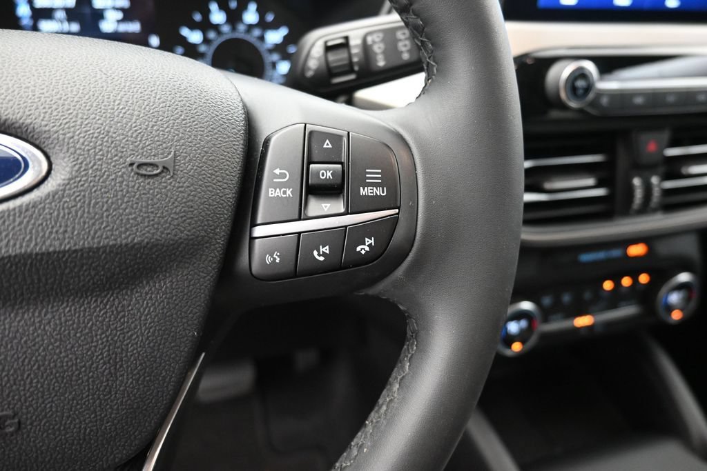 Used 2021 Ford Escape SE w/ SE Sport Appearance Package FWD image 28