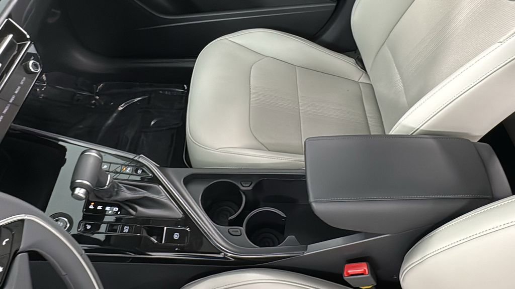 New 2025 Kia Niro EX Touring image 32