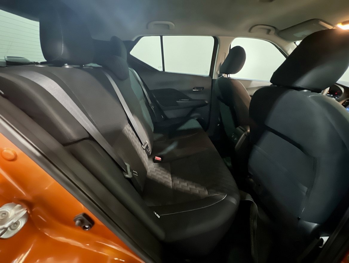 Used 2023 Nissan Kicks SV FWD image 18