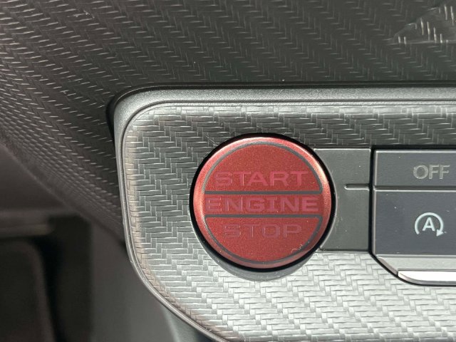 Used 2025 Ford Mustang Coupe RWD image 29