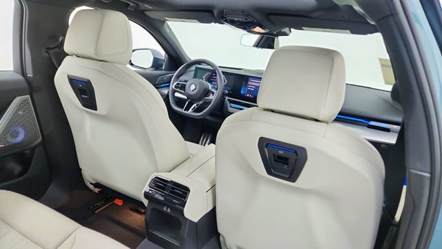 Used 2024 BMW 530i image 27