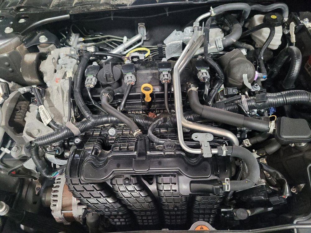 Used 2025 Nissan Altima 2.5 SV FWD image 30