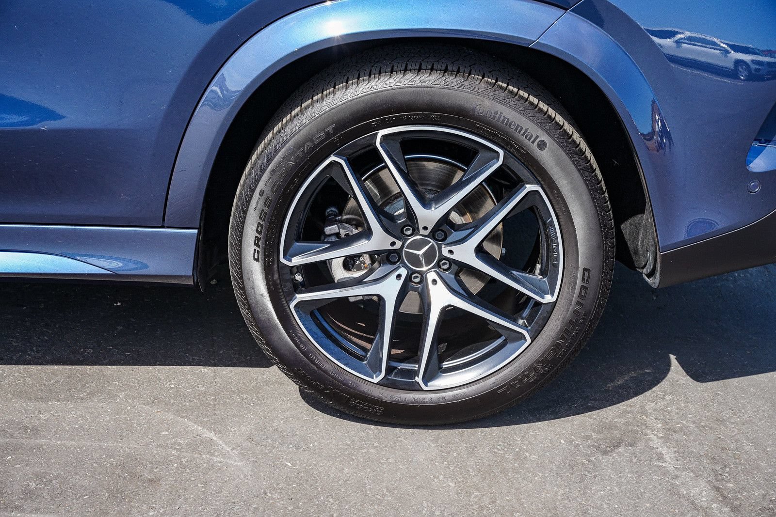 Certified 2025 Mercedes-Benz GLE 53 AMG 4MATIC image 10