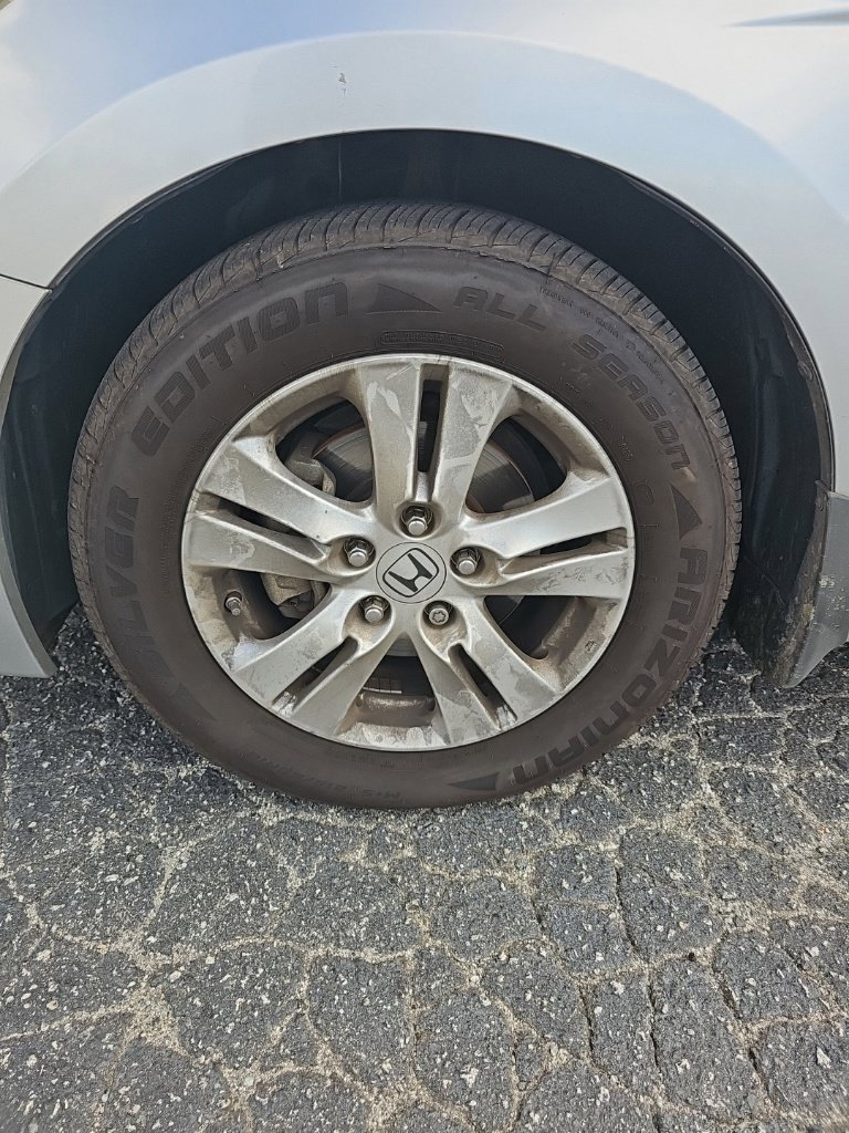 Used 2009 Honda Accord LX-P image 2