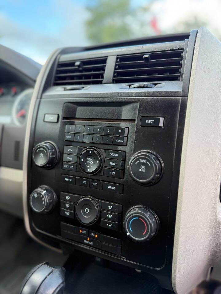 Used 2012 Ford Escape XLS image 28