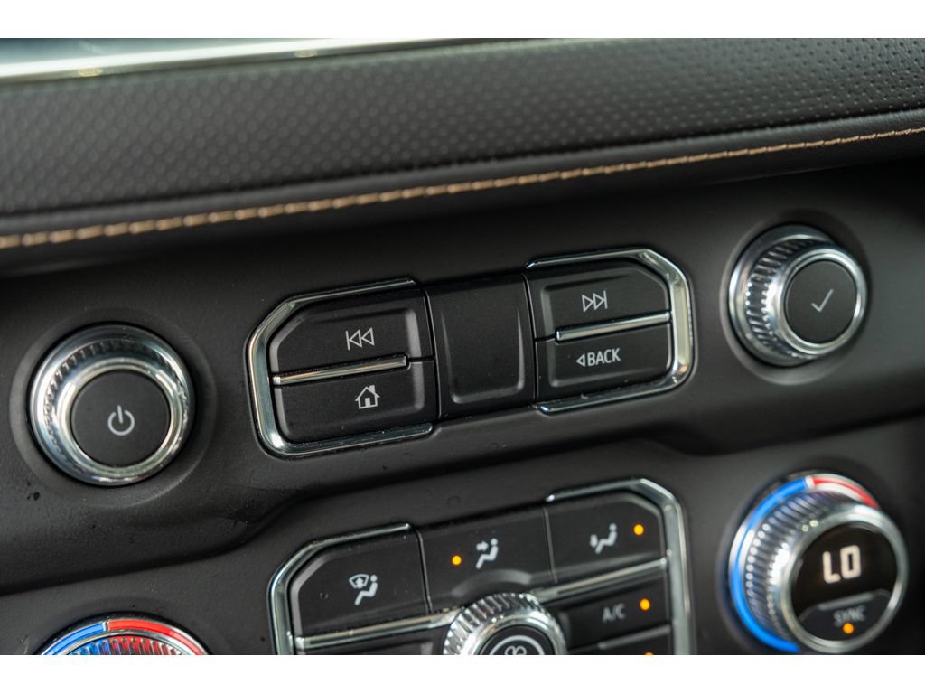 Used 2022 GMC Yukon AT4 AWD/4WD image 28