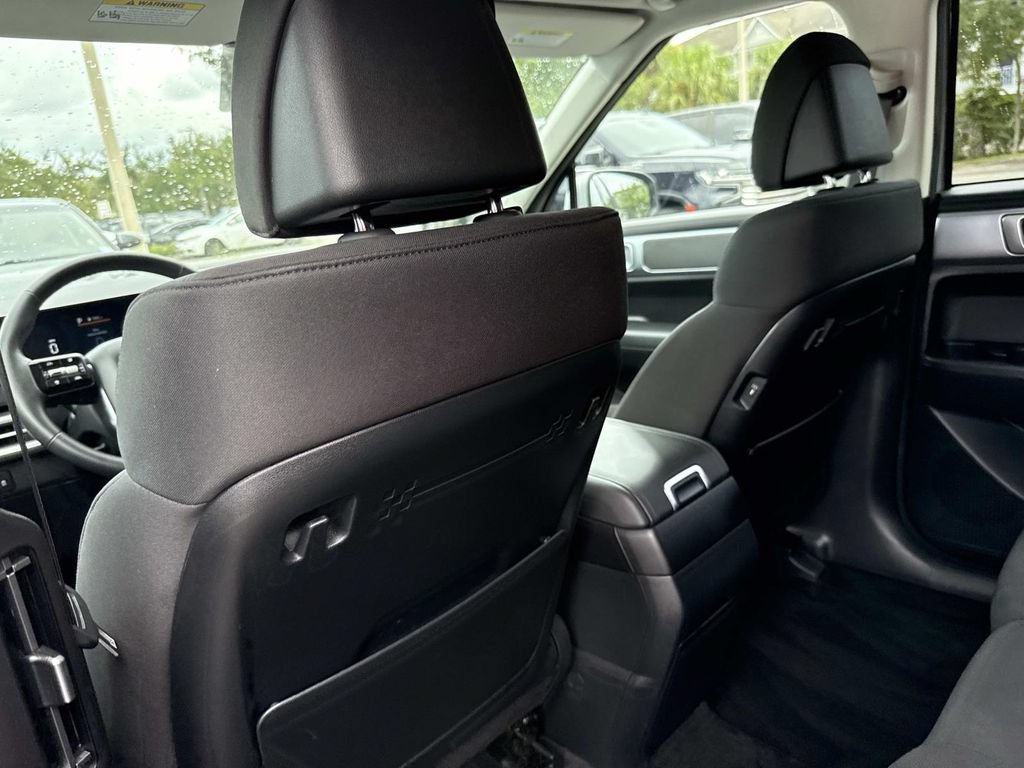Used 2026 Hyundai Santa Fe SE FWD image 13