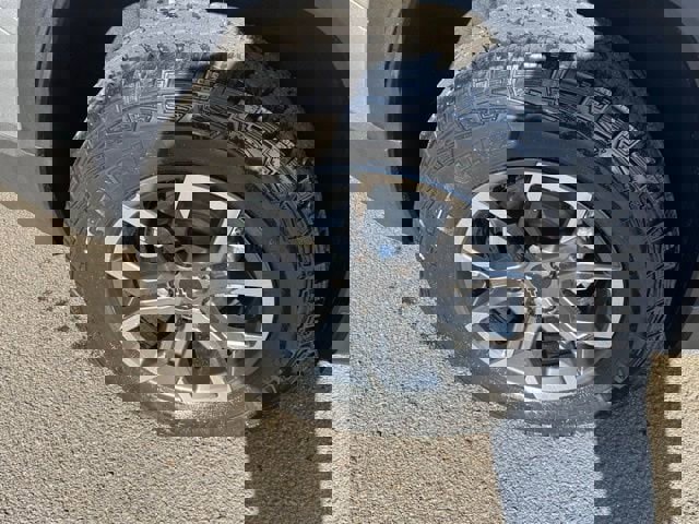 New 2026 Chevrolet Equinox ACTIV w/ Convenience Package III image 9