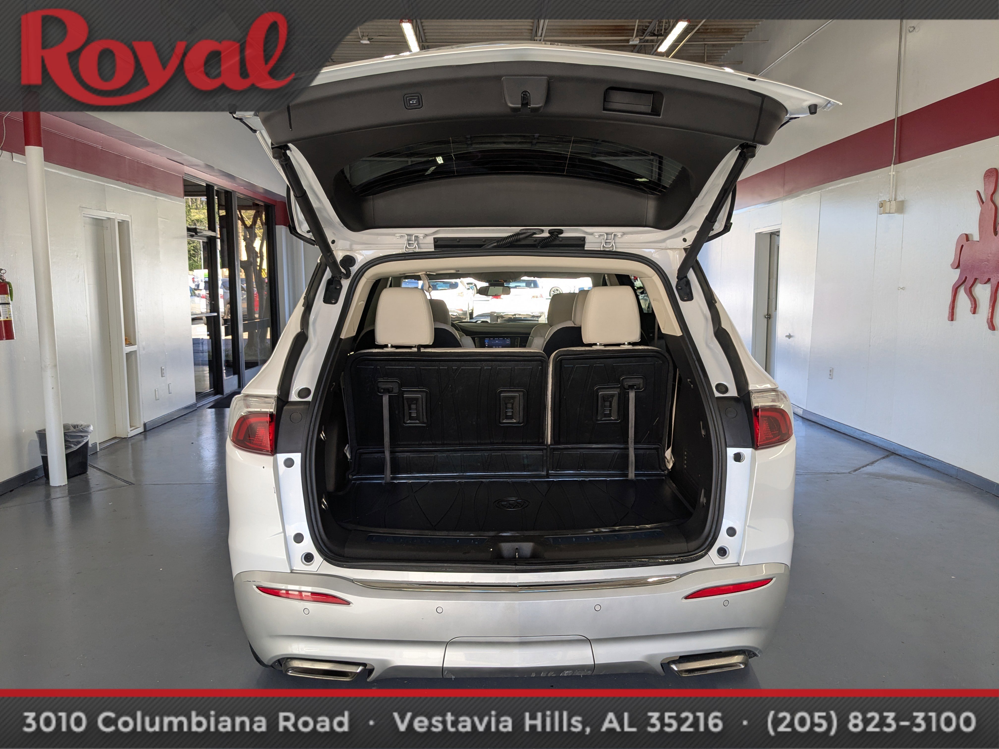 Used 2023 Buick Enclave Essence w/ Experience Buick Package image 13