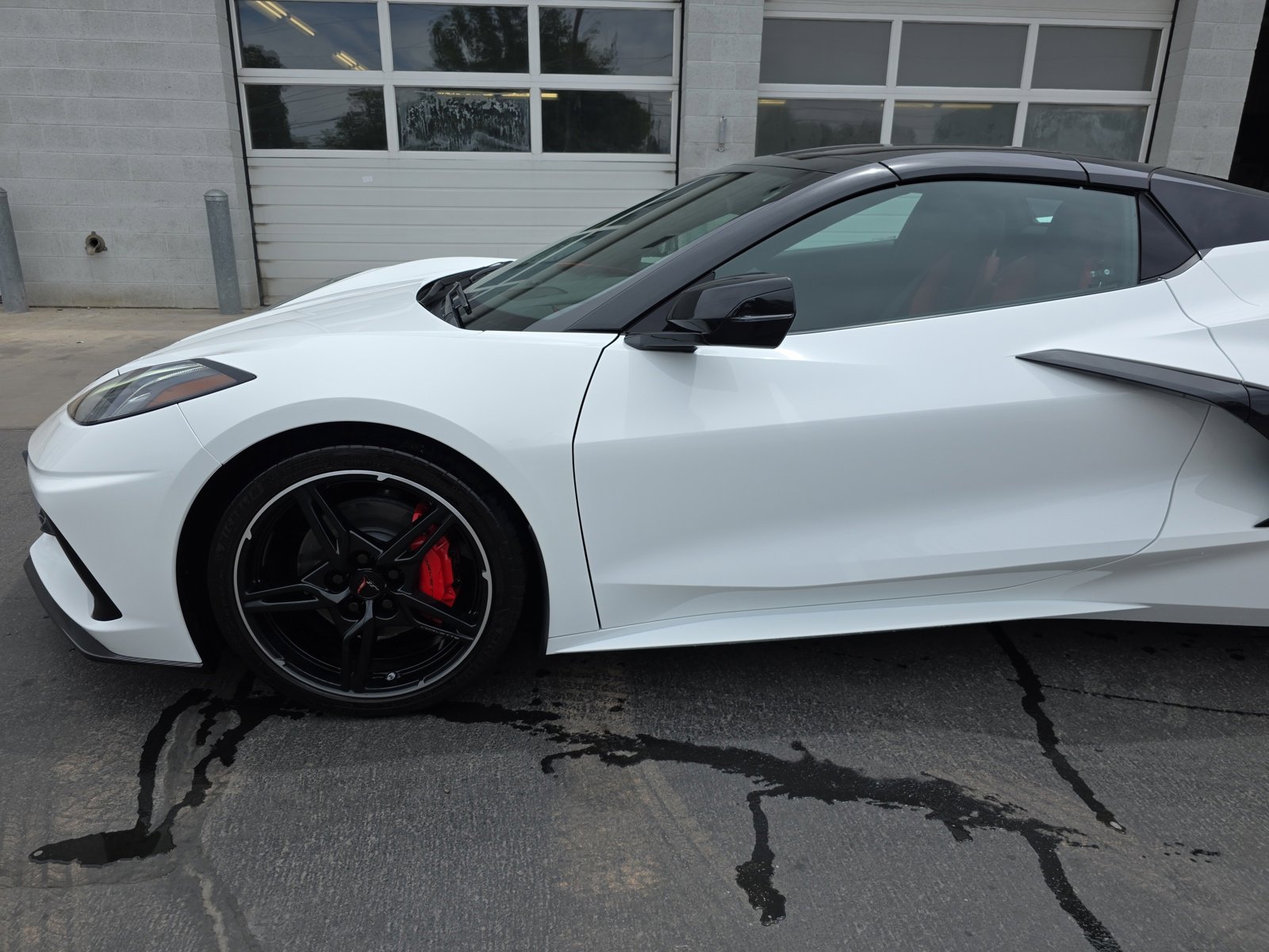 Used 2023 Chevrolet Corvette Stingray Premium Conv w/ Battery Protection Package RWD image 17
