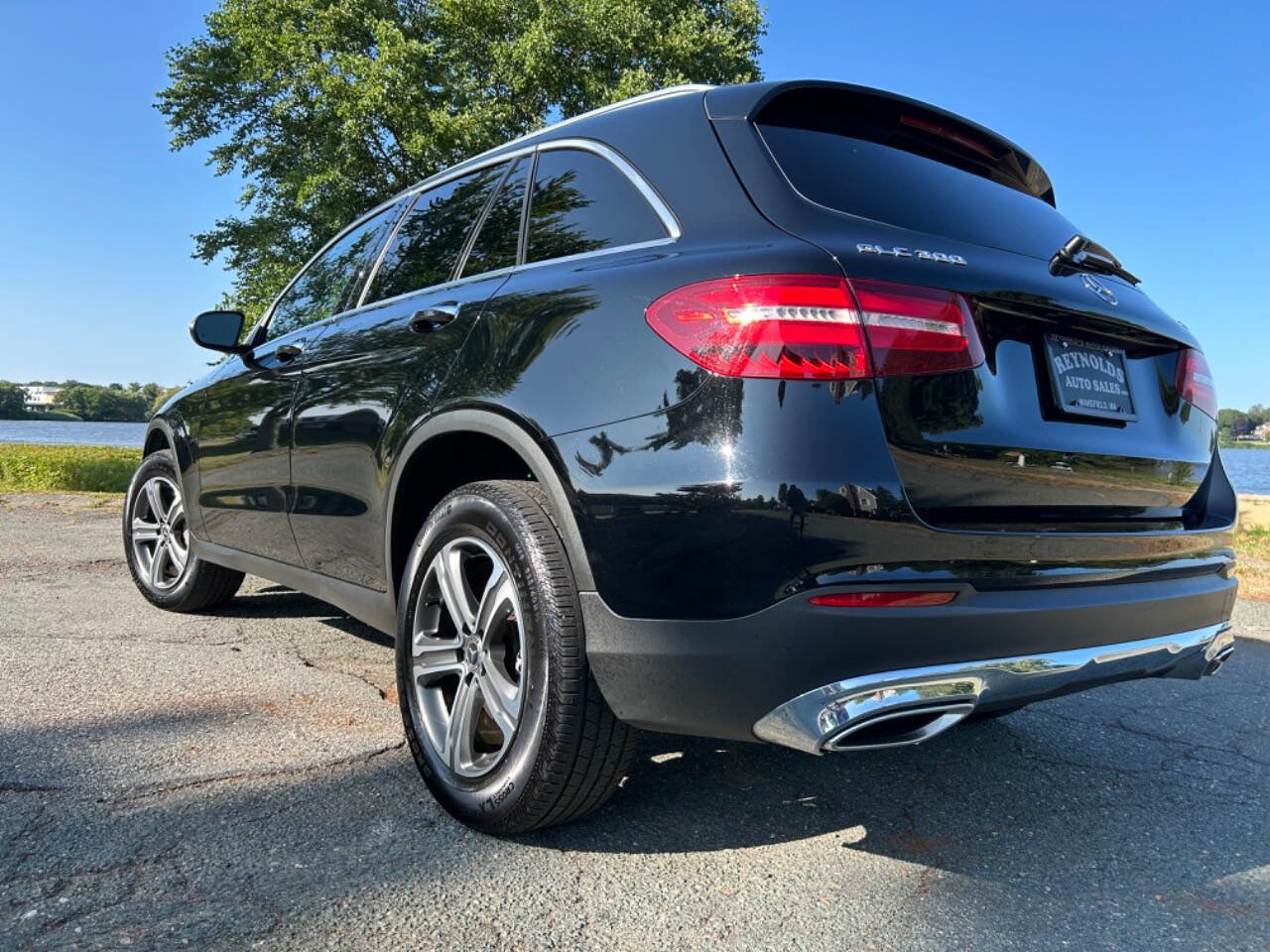 Used 2018 Mercedes-Benz GLC 300 4MATIC image 10