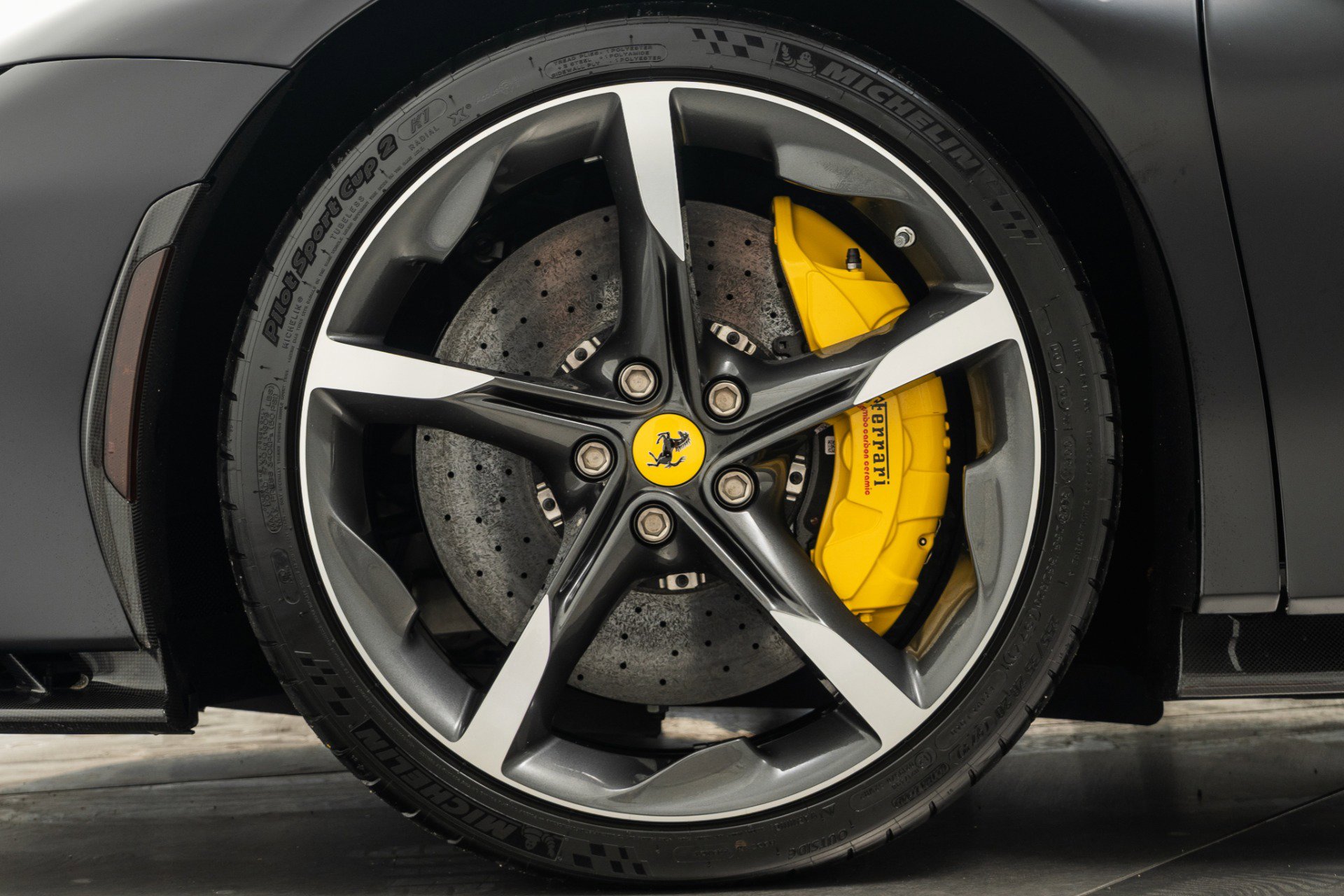 Used 2024 Ferrari SF90 Spider image 10