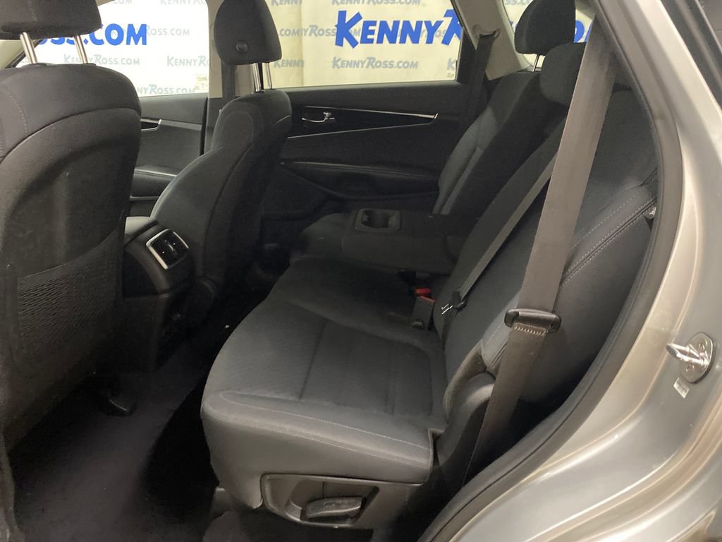 Used 2020 Kia Sorento LX w/ LX I4 Convenience Package AWD/4WD image 12