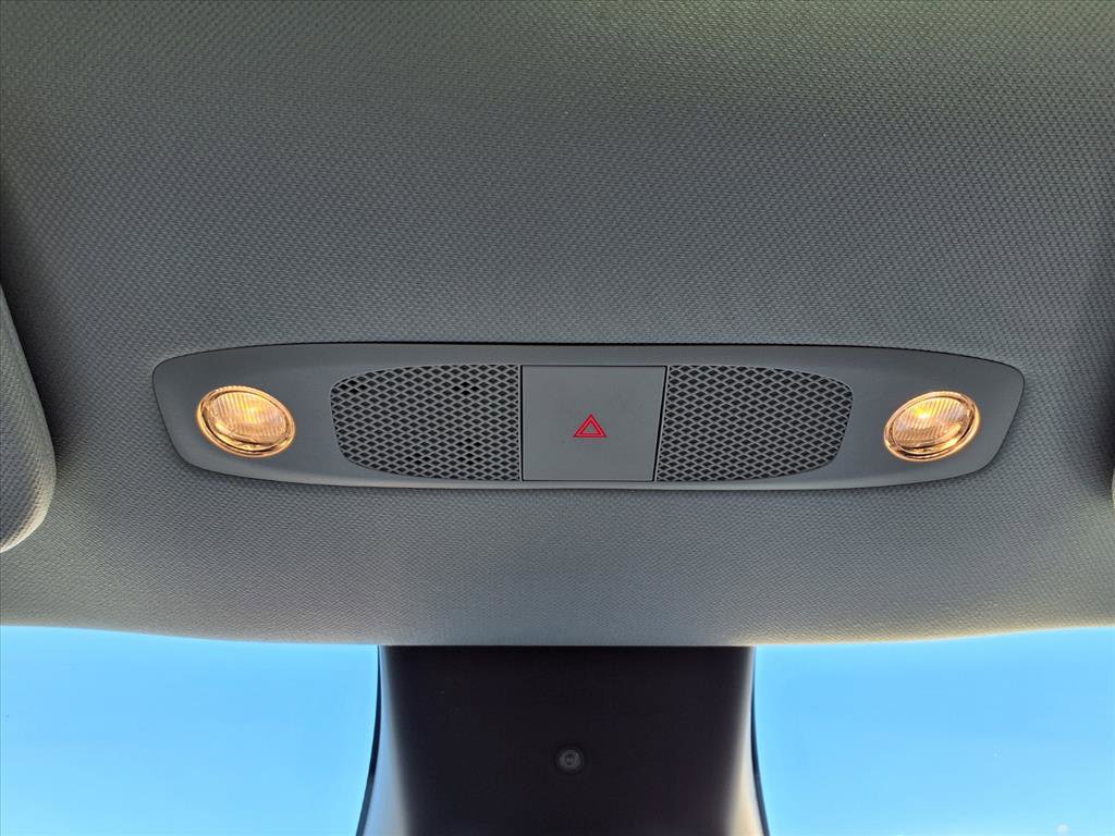 Used 2023 Tesla Model Y 2WD image 24