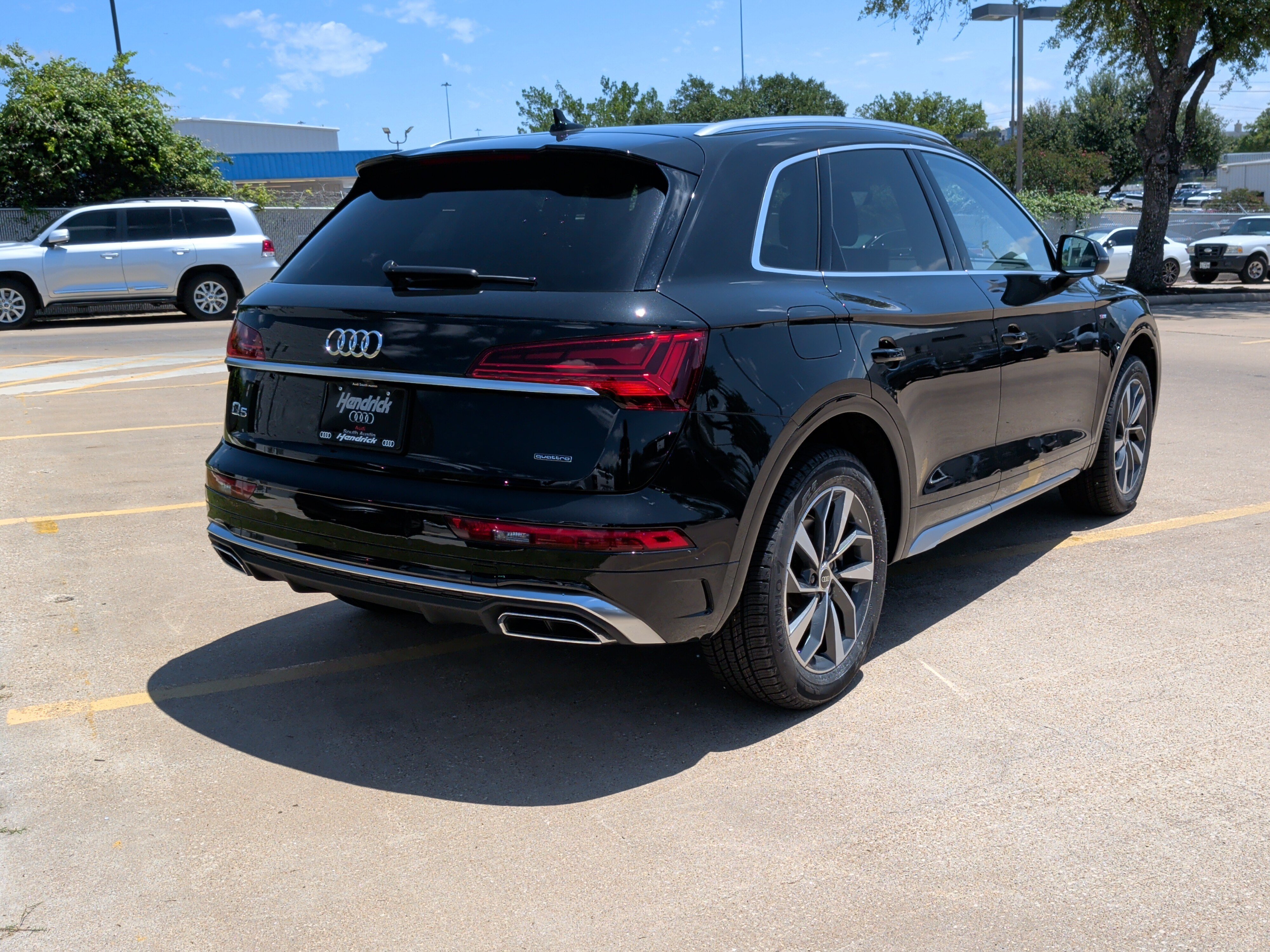 Certified 2023 Audi Q5 2.0T Premium w/ Convenience Package AWD/4WD image 10