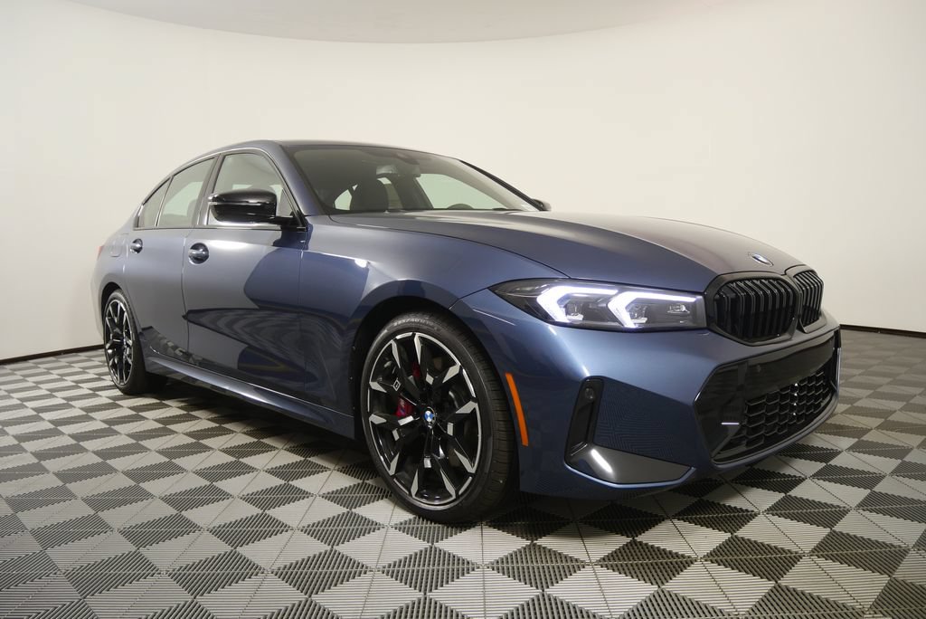 Used 2026 BMW 330i Sedan w/ M Sport Package RWD image 7