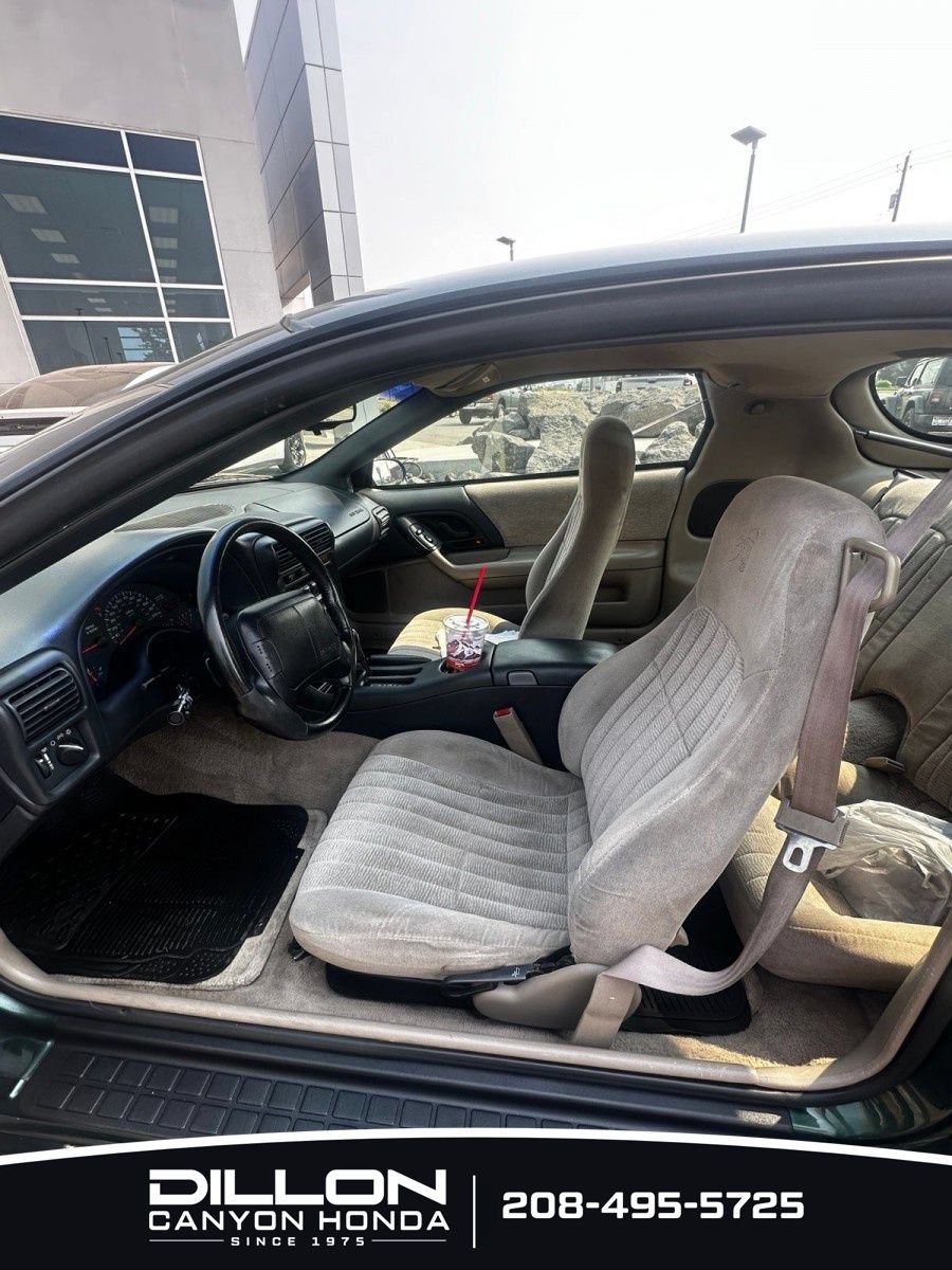 Used 1997 Chevrolet Camaro LT RWD image 13