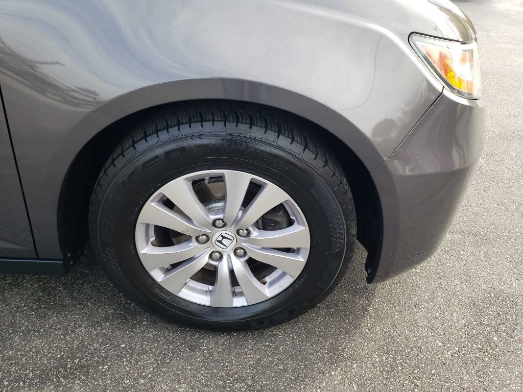 Used 2015 Honda Odyssey EX image 32