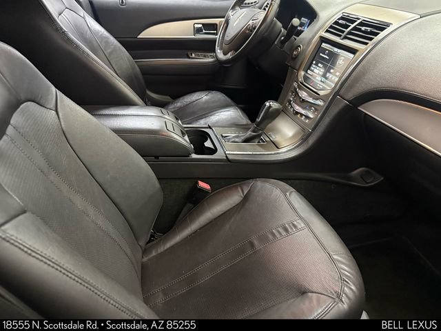 Used 2011 Lincoln MKX 2WD w/ Trailer Tow Pkg image 29