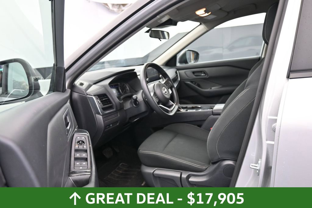 Used 2024 Nissan Rogue S FWD image 23